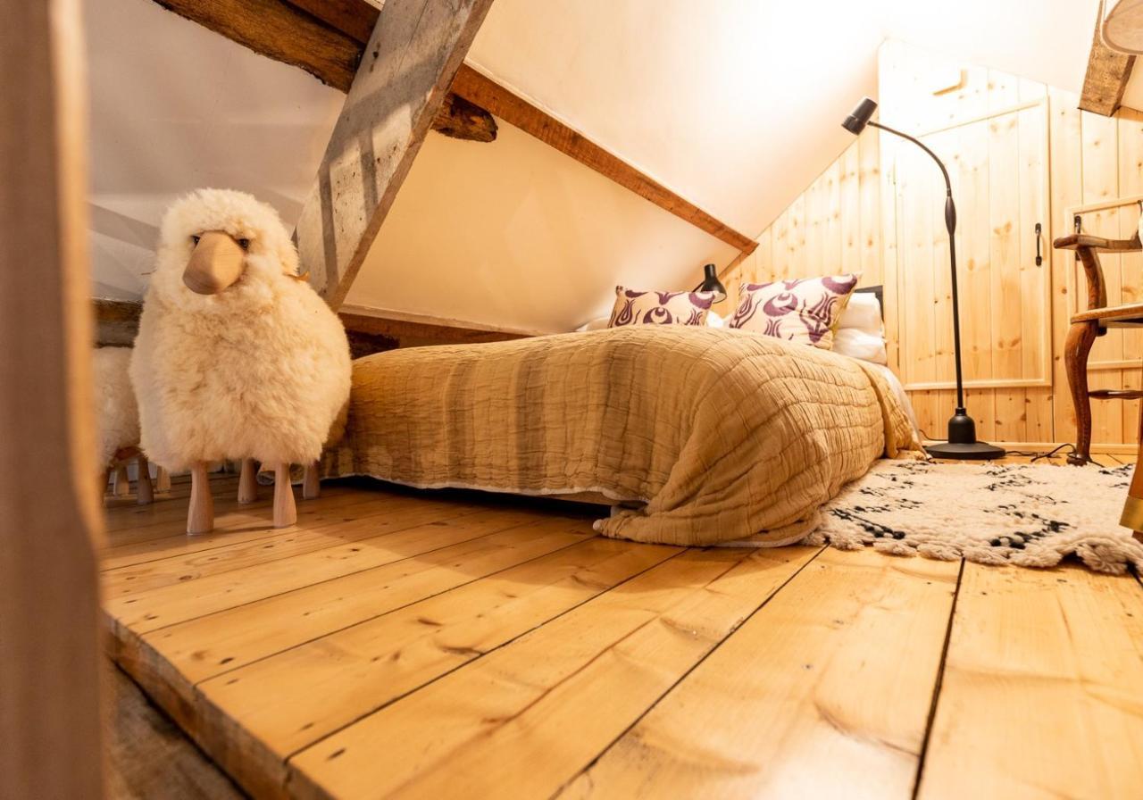 Bwthyn Capten - A Charming Cottage For Up To 6 Newport  Exteriör bild